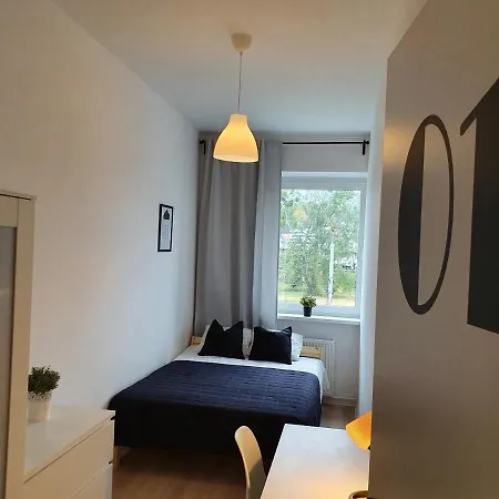Homestay Mieszkanie 4-pokojowe Przy Rivierze *
